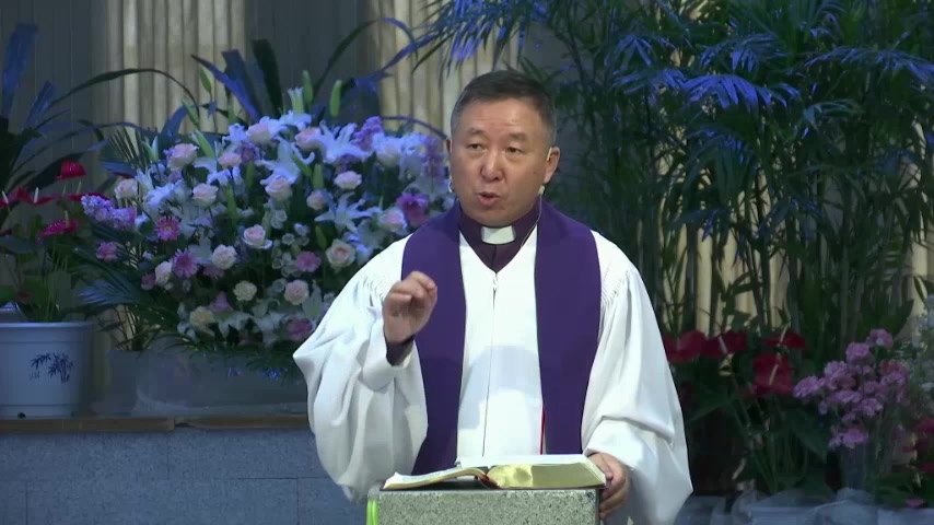 活活地显给使徒看
